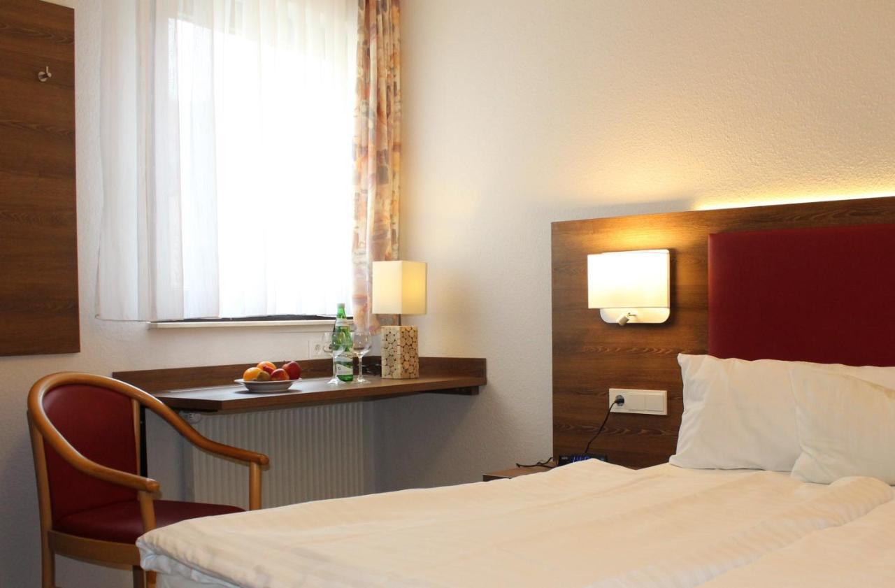 Land-Gut-Hotel Zur Post Altenahr Exterior foto